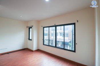 *****ทาวน์เฮ้าส์มือสอง 3 ชั้น ม.อินฟินิตี้ บ้านกล้วย-ไทรน้อย บนเนื้อที่กว้างถึง 21.3 ตร.ว. ฟังก์ชัน 3 ห้องนอน 3 ห้องน้ำ 2 ที่จอดรถ แถมฟรี! เครื่องปรับอากาศ 2 เครื่อง, ปั๊มน้ำและแท้งค์น้ำ 1 ชุด ที่สุดของทำเลคุณภาพ ใกล้เซ็นทรัลเวสต์เกต และรถไฟฟ้าสายสีม่วง "สถานีคลองบางไผ่"